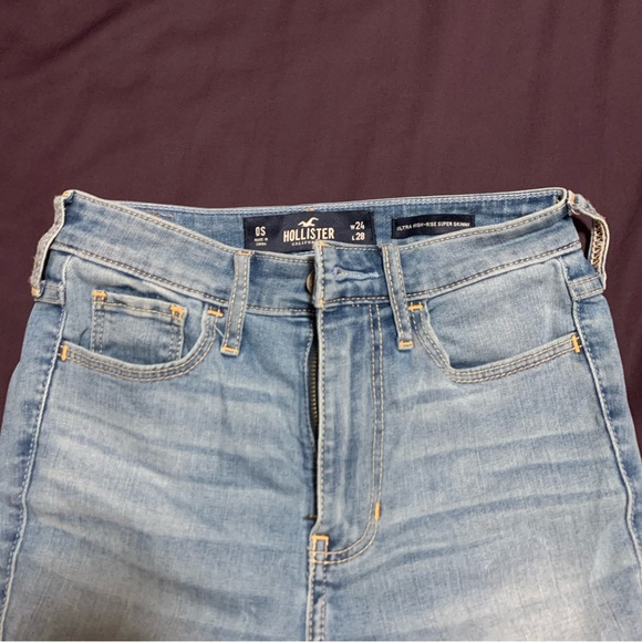Hollister ultra high rise super skinny jeans - Picture 2 of 5